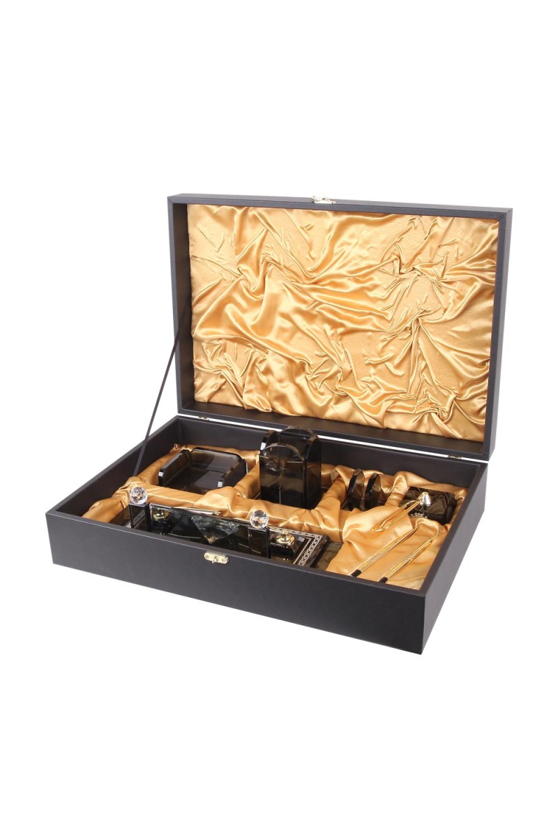 GÜZELYAKA KRİSTAL MASA SETİ